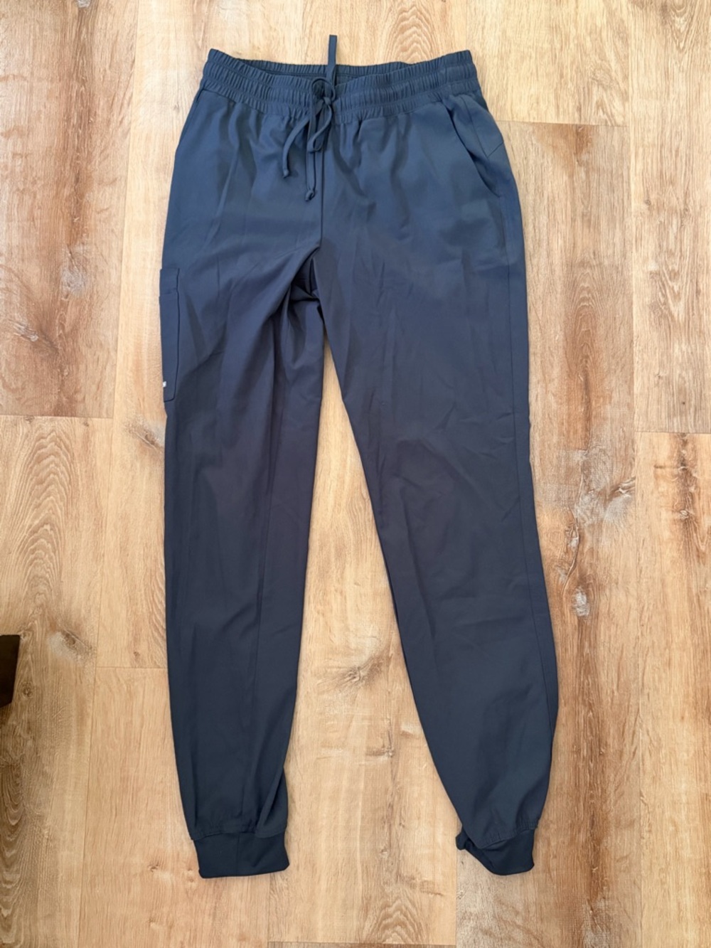 Skechers Women's Gray Drawstring Jogger scrub pants